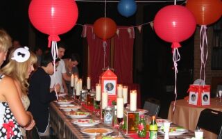 Вечеринка с характером: как придумать, подготовить и провести тематическое событие, которое запомнится